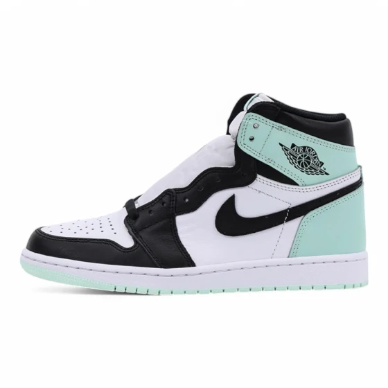 Jordan 1 Retro High OG NRG ‘Igloo’