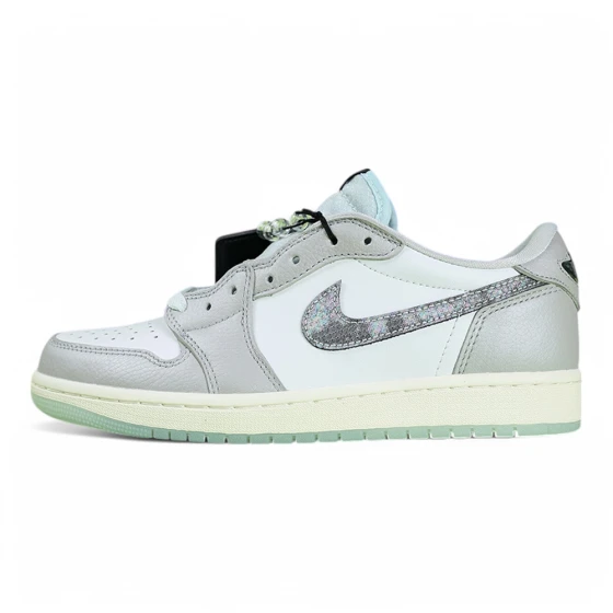 Jordan 1 Retro Low OG ‘Year of the Snake’