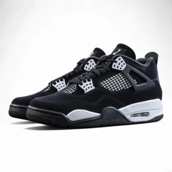 Jordan 4 Retro ‘White Thunder’ 2024