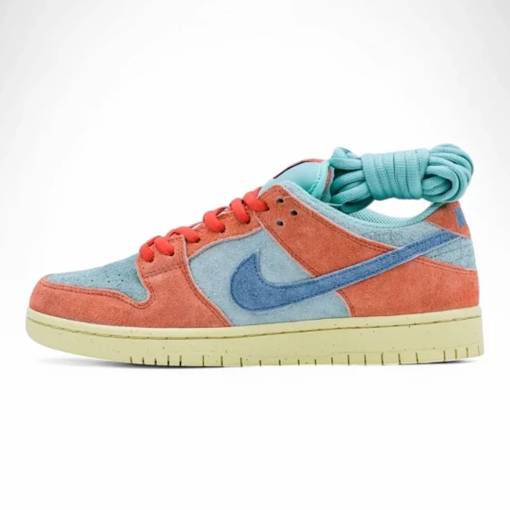 Dunk Low SB ‘Orange Emerald Rise’
