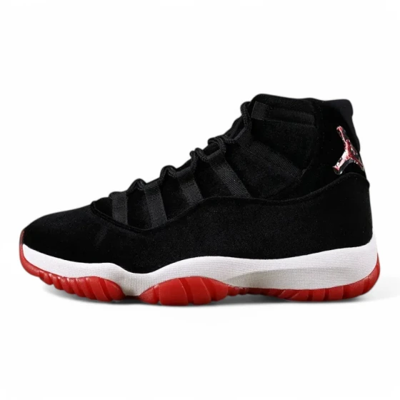 Wmns Jordan 11 Retro ‘Bred Velvet’
