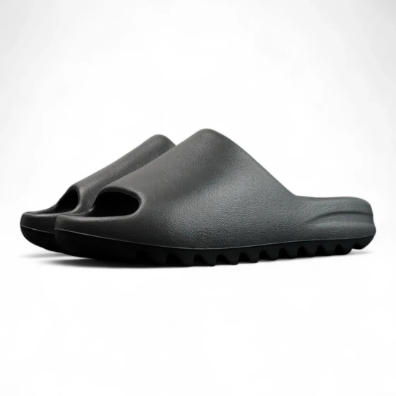 Yeezy Slides ‘Onyx’ Replica