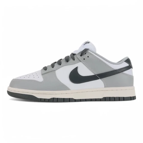 Dunk Low ‘Light Smoke Grey’